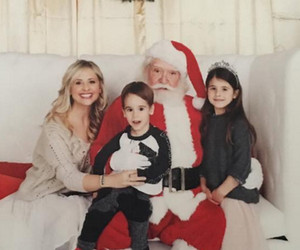 Sarah Michelle Gellar Takes Kids Rocky & Charlotte to See Santa!