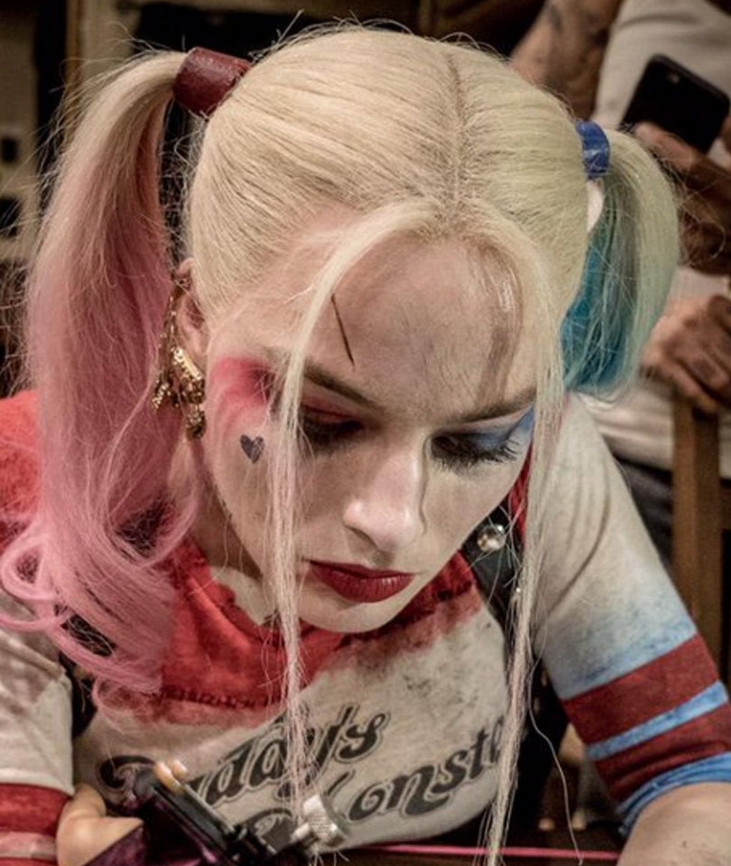 oops margot robbie gave someone a misspelled quot oops margot robbie gave someone a misspelled quot