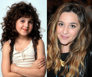 "Curly Sue" Star Alisan Porter Auditions For "The Voice" -- See Her Killer…