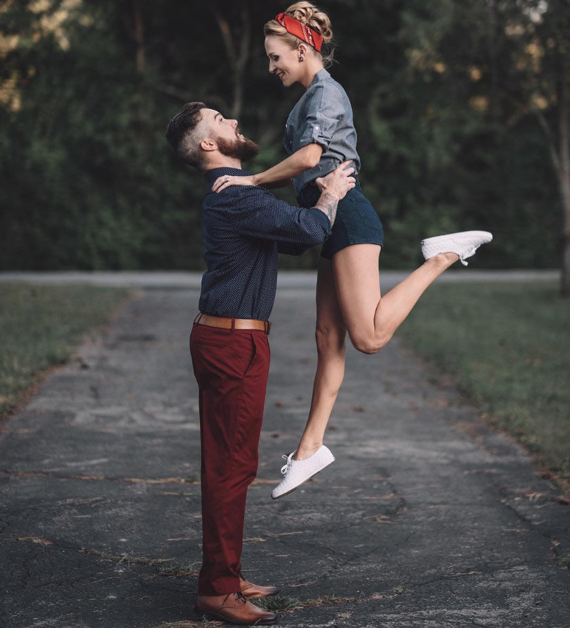 Maci Bookout Channels Rosie the Riveter For Engagement Shoot With ... Maci Bookout Channels Rosie the Riveter For Engagement Shoot With ...