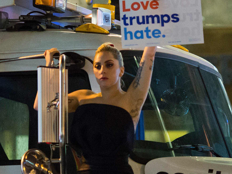 1109-gaga-teaser-810x610.jpg