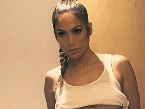 jennifer lopez trying sneaky with these date night photos jennifer lopez trying sneaky with these date night photos