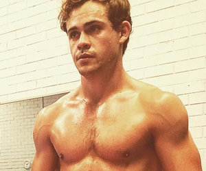 'Power Ranger' Dacre Montgomery on That Naked Video That Landed Him 'Stranger…