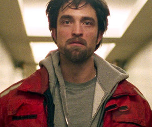 PETA Gives Robert Pattinson Props for Refusing to 'Molest His Canine Co-Star'