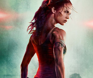 'Tomb Raider' First Footage and Poster Has Everyone Obsessed With Her Neck