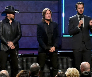 How Country Stars Honored Vegas Victims at 2017 CMT Artists of the Year Special